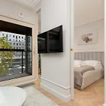 Lux Warsaw City Center Mennica Residence By Renters Prestige