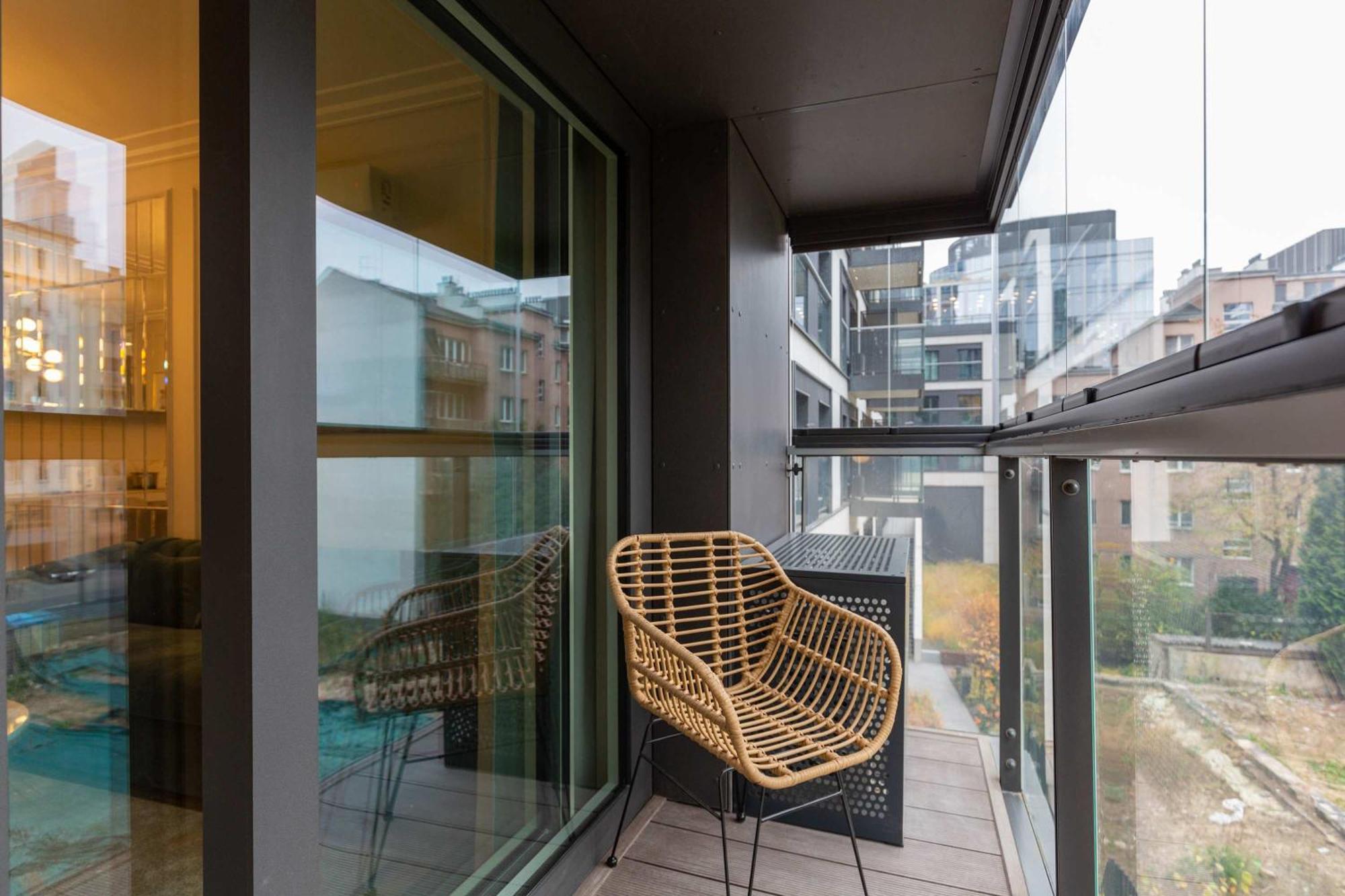 Lux Center Mennica By Renters Prestige *