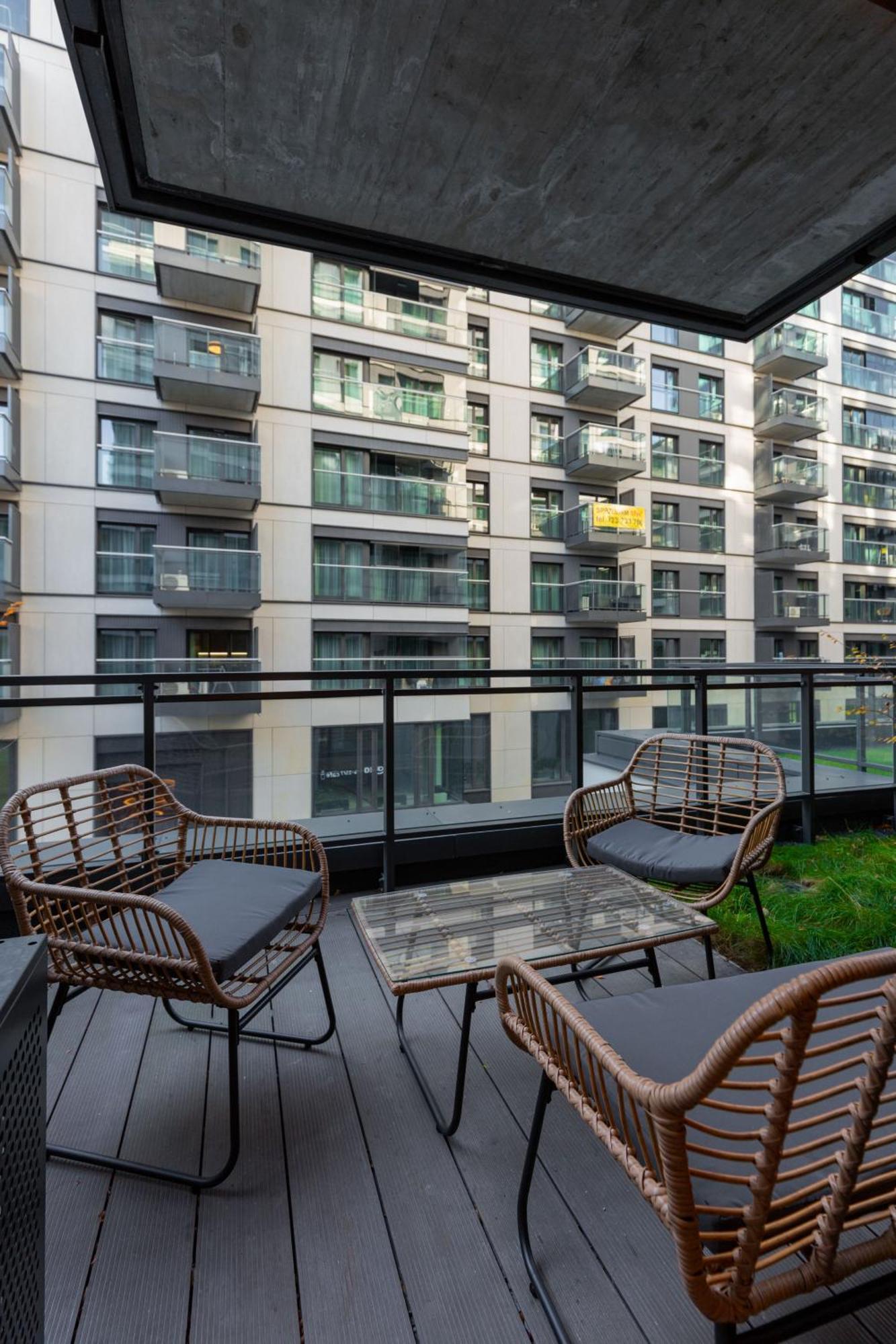 Lux Center Mennica By Renters Prestige Apartment *