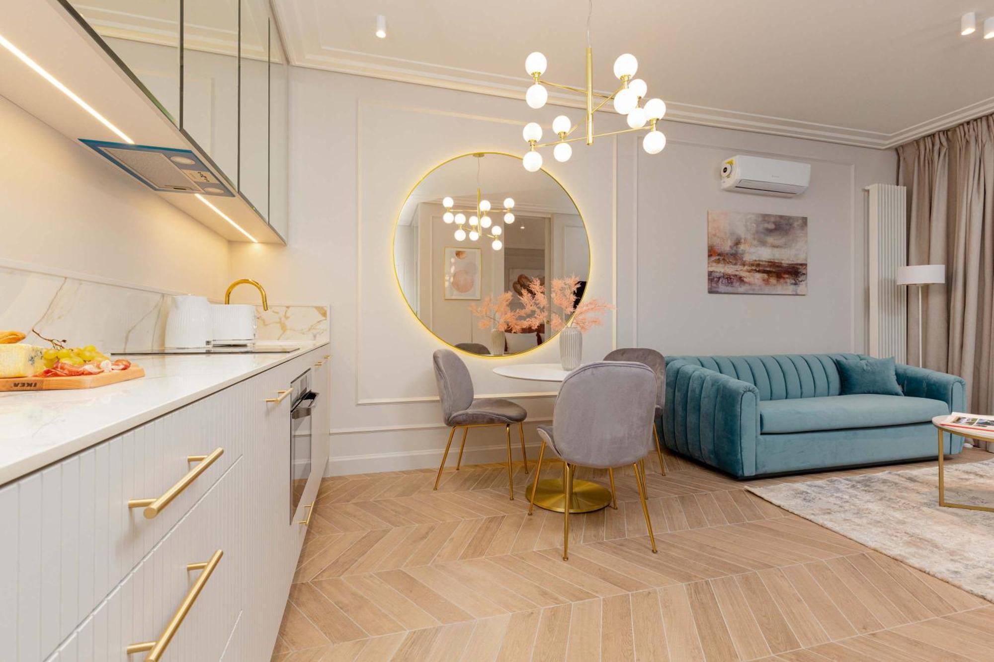Apartment Lux Center Mennica By Renters Prestige