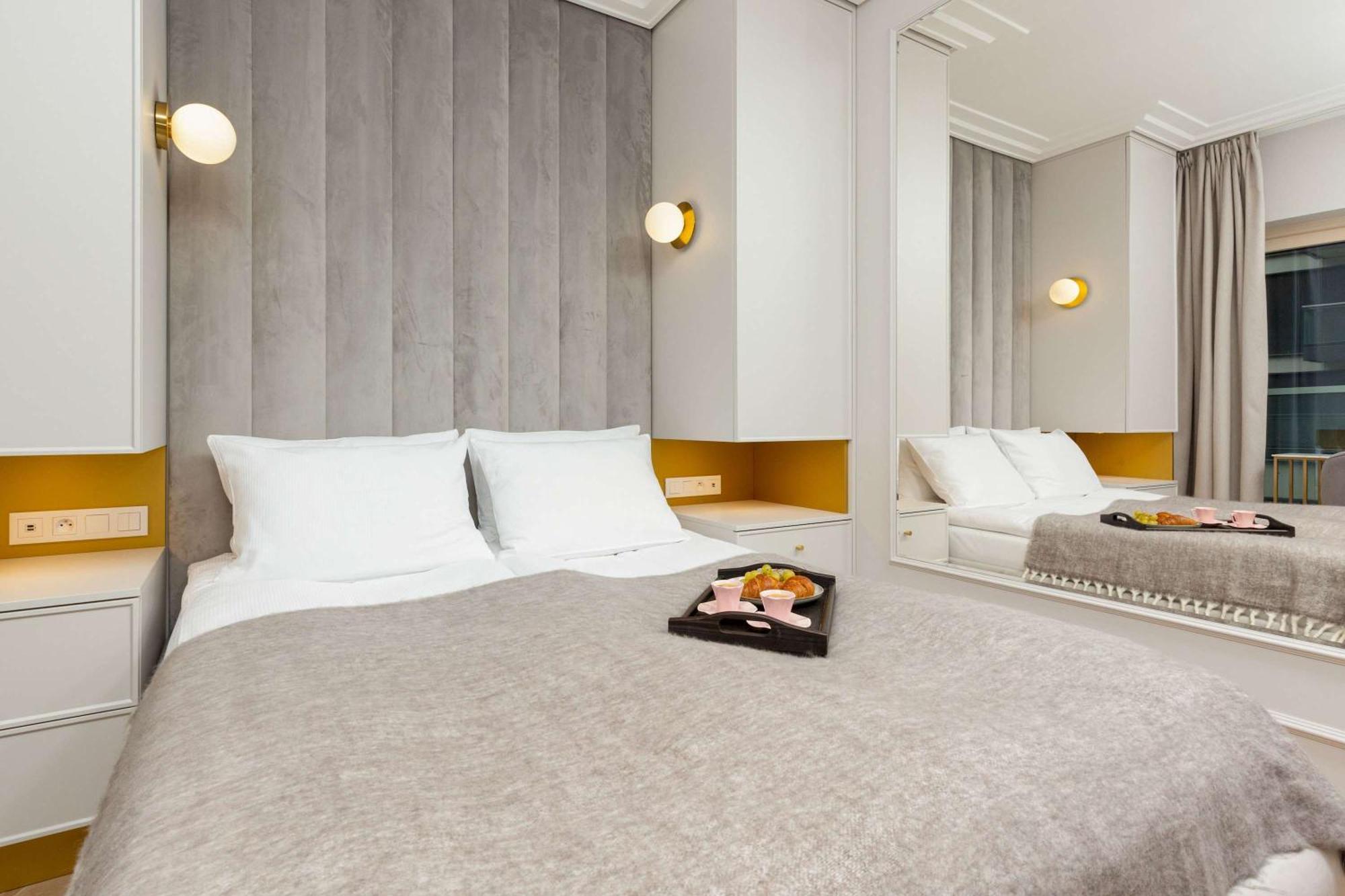 Lux Center Mennica By Renters Prestige Warschau
